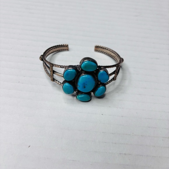 AMERICAN WEST Sterling Silver Kingman Turquoise 7-Stone Statement Cuff Bracelet - Picture 4 of 5